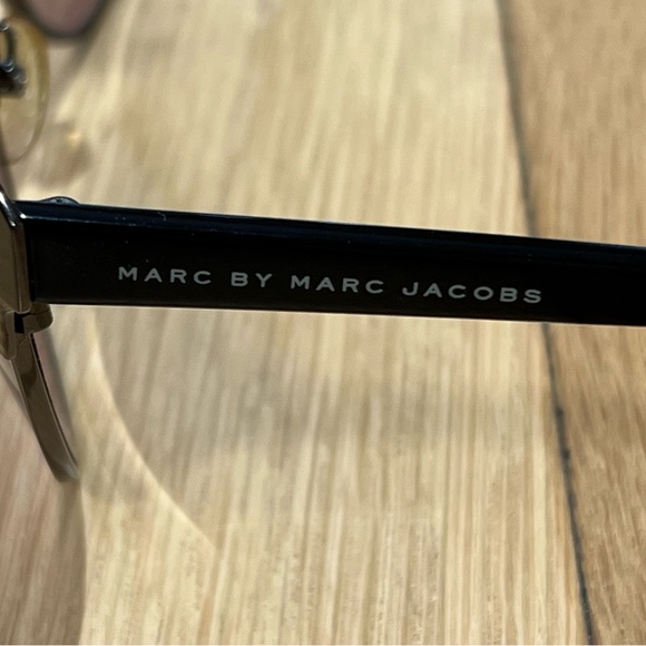 Marc by Marc Jacobs Black Cat Eye Rimless Sunglasses - Picture 3 of 4